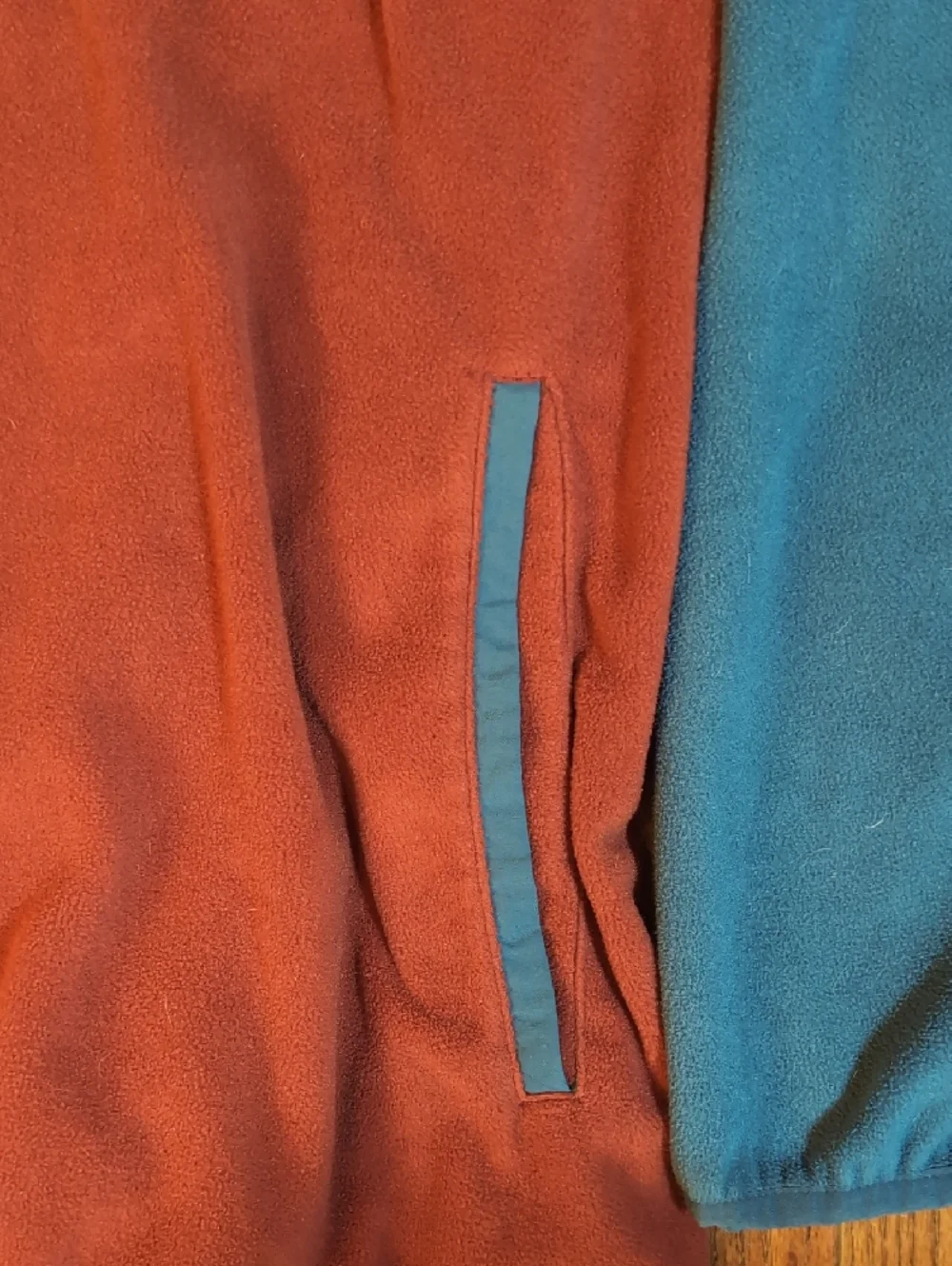 Columbia Sportswear Men’s Snap-Front Fleece Pullover Size XL Blue and Burgundy - Picture 3 of 5
